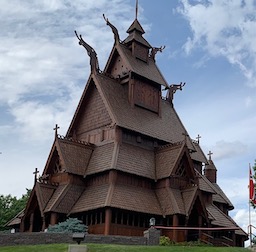 Gol_Stave_Church.jpg